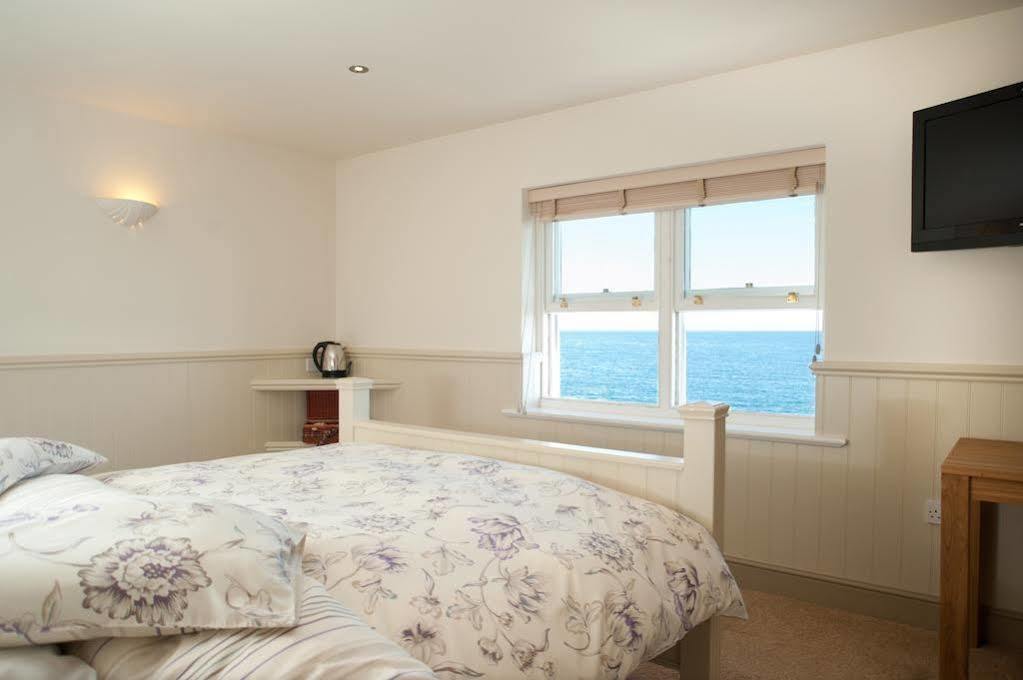 The Cricket Inn Beesands エクステリア 写真